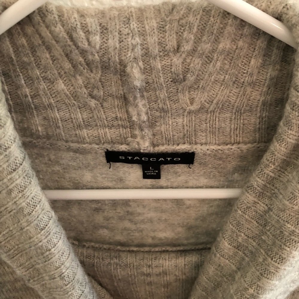 Sweater - Picture 7 of 8